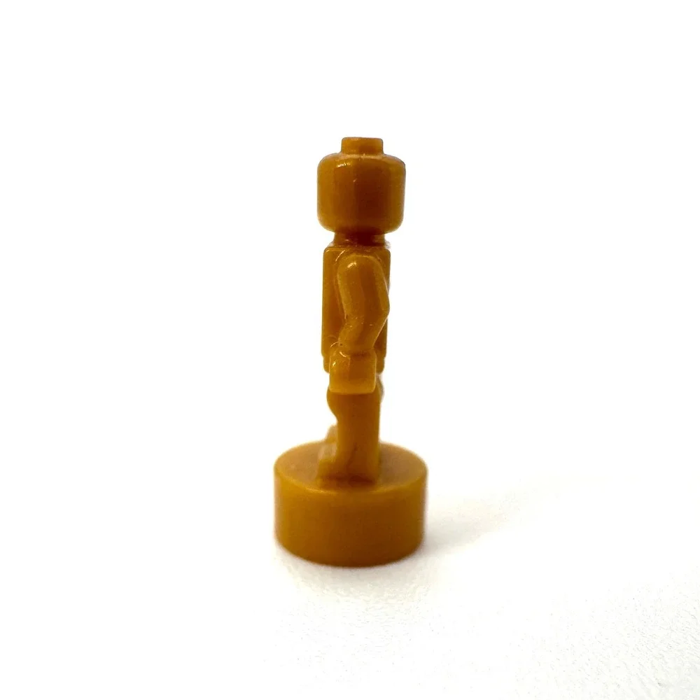 LEGO Pearl Gold Microfigure Statue Trophy Ninjago City Gardens Minifig 71741